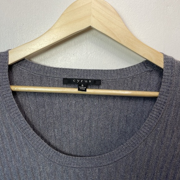 CYRUS Fitted Round Neck Flair Bottom Bell Sleeve Grey Flirty Sweater  -S- #0024 - Picture 4 of 10